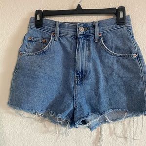 DISTRESSED BDG  MOM SHORTS